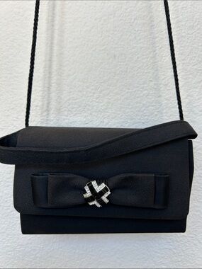 Blair Delmonico - Black Bow-Accent Evening Clutch with Crystal Brooch